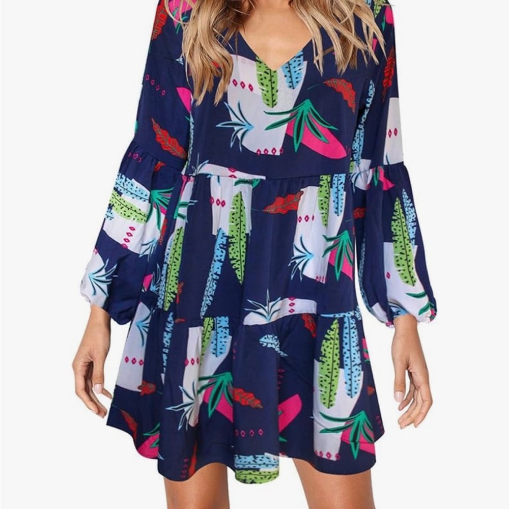 Chic Navy Abstract Print Dress